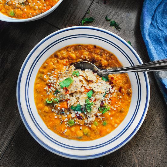 Slow Cooker Curried Lentil Quinoa