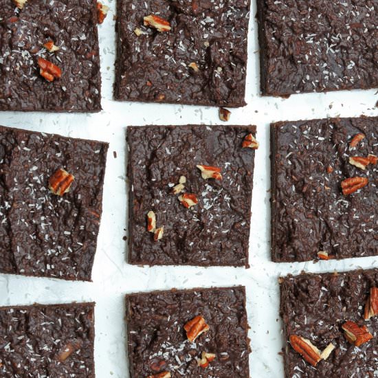Vegan 2-layer Chocolate Cake