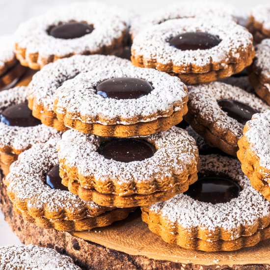 Fudge Gingerbread Linzer Cookies