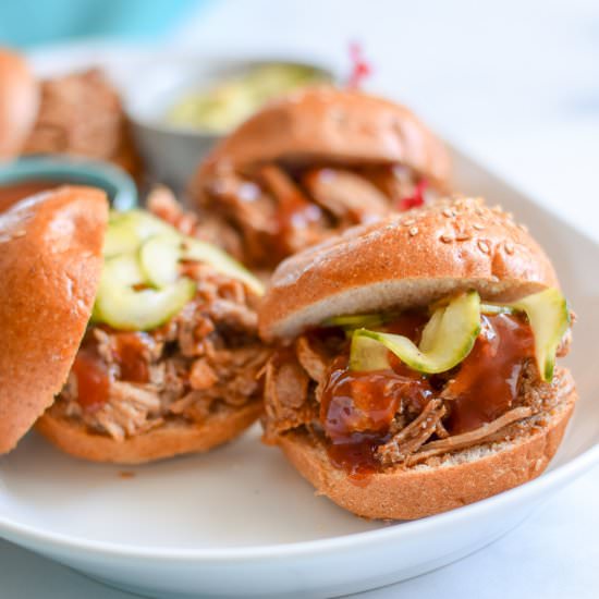 Instant Pot Pulled Pork Sandwiches