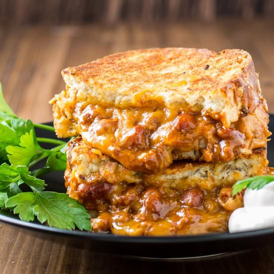 Chili Cheese Grilled Sandwiches