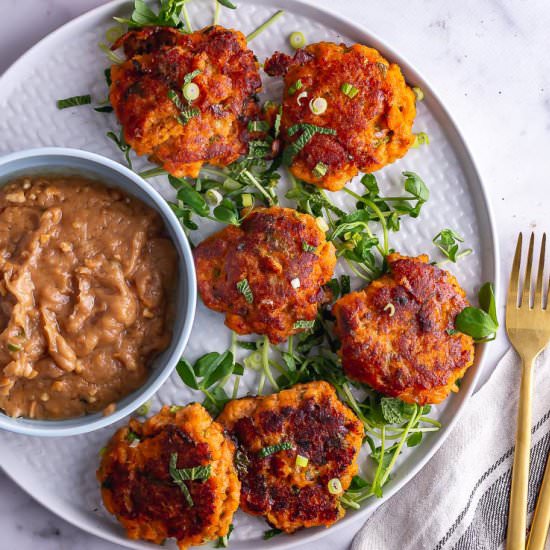 Thai Fish Cakes with Peanut Sauce