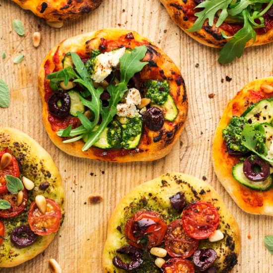 Vegan mini pizzas