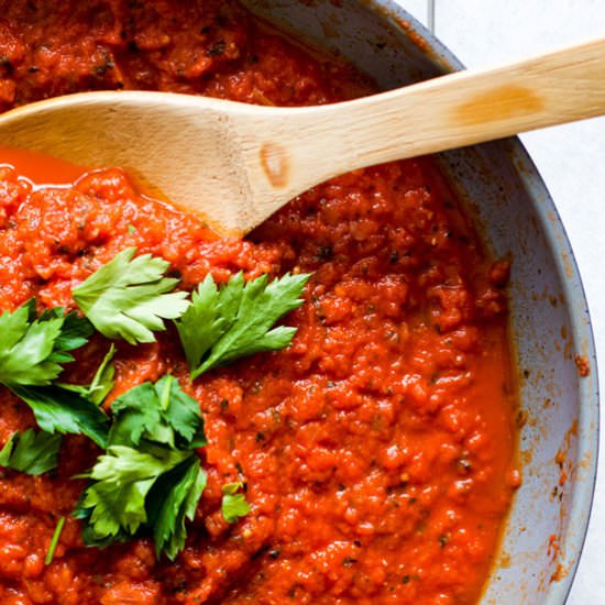 Five-Ingredient Marinara Sauce