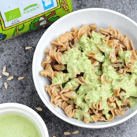 Pasta with sunflower pesto