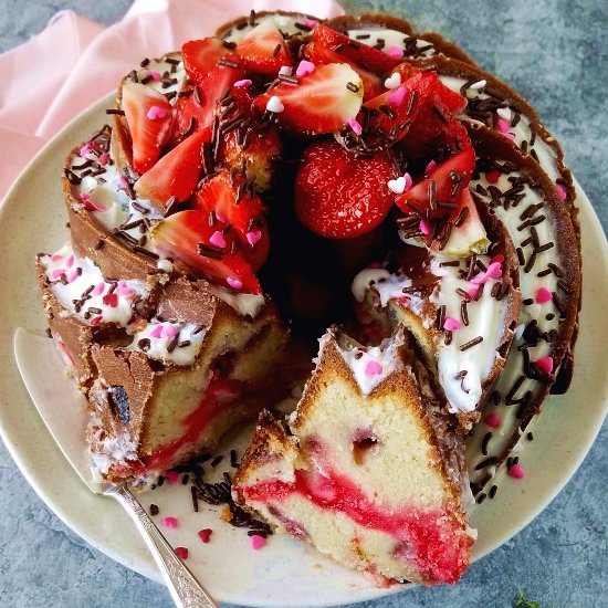 Super Moist Strawberry Pound Cake