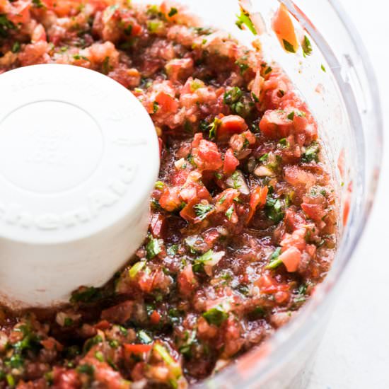 5-Minute Fresh Homemade Salsa