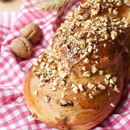 Braided bread