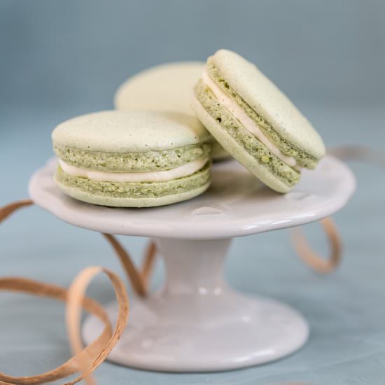 Matcha macarons