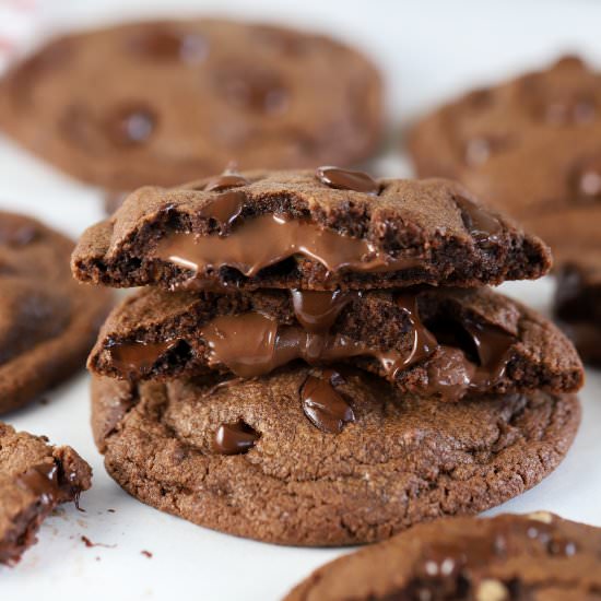 Nutella Stuffed Cookies