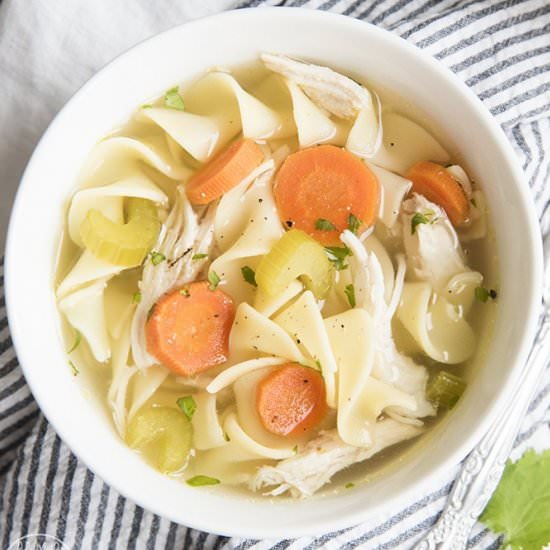 Slow Cooker Chicken Noodle Soup