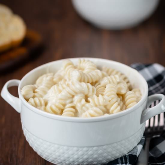 White Cheddar Jack Mac N Cheese