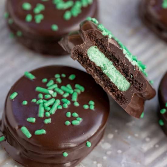 Mint Chocolate Covered Oreos