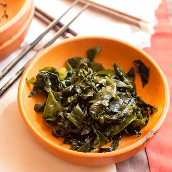 Wakame (Seaweed) Salad