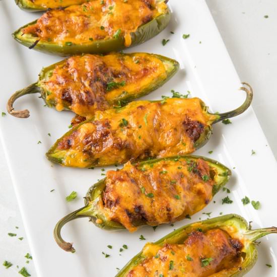 Pulled Pork-Sriracha Poppers