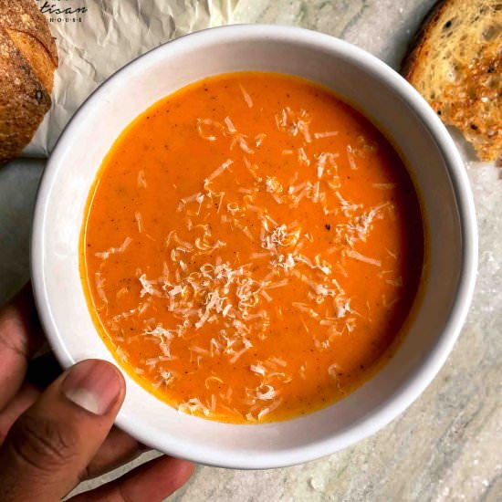Roasted Tomato Parmesan Soup