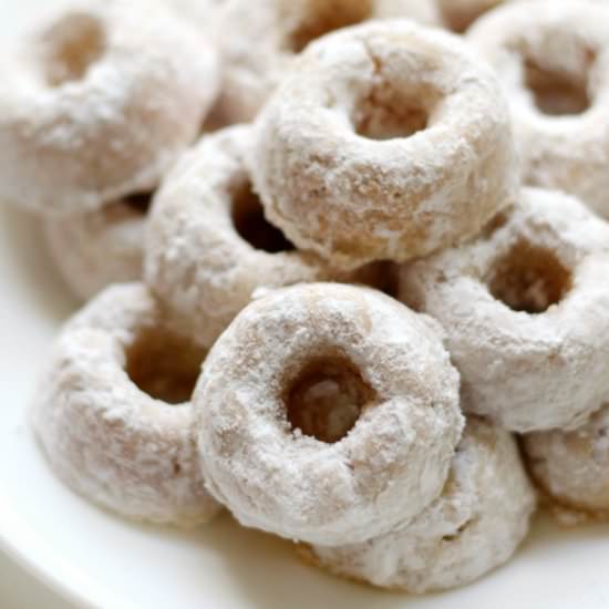 GF/V/P Mini Powdered Doughnuts