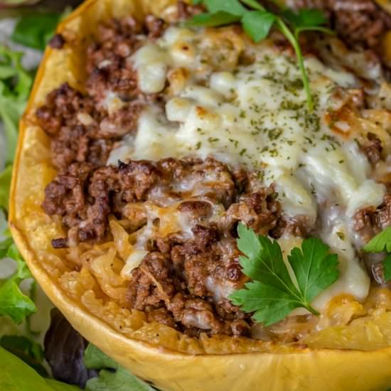 Beef and sauce stuffed spaghetti