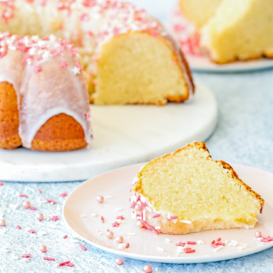Easy Eggless Vanilla Pound Cake