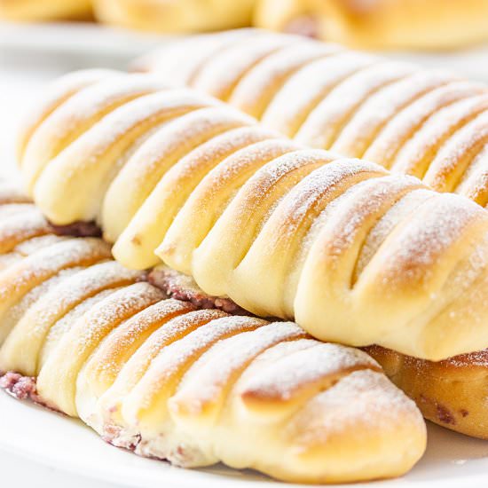 Cream Cheese Berries Jam Bread