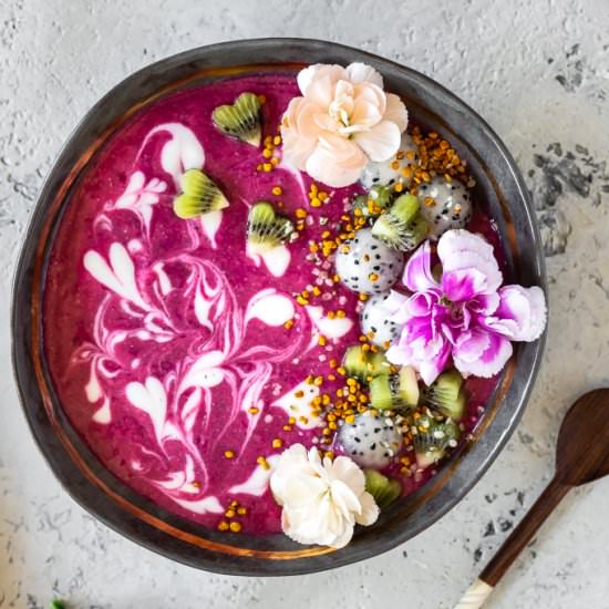 Pink Dragon Fruit Smoothie
