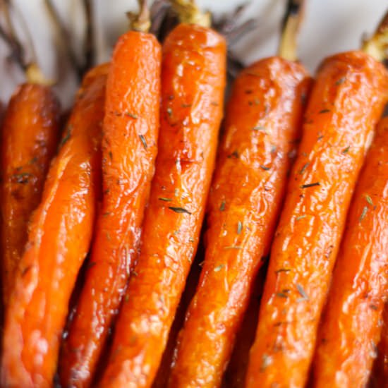 Honey and thyme roasted carrots