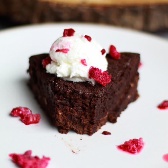 Paleo Flourless Chocolate Cake
