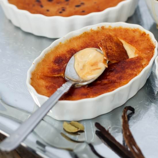 Caramelized-Honey Chai Creme Brulee