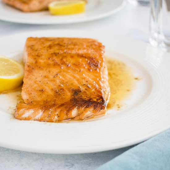 10-Minute Maple-Glazed Salmon