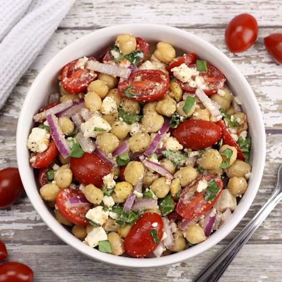 Tomato & Basil Chickpea Salad