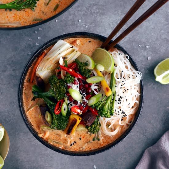 Vegan Thai Red Curry Noodle Soup