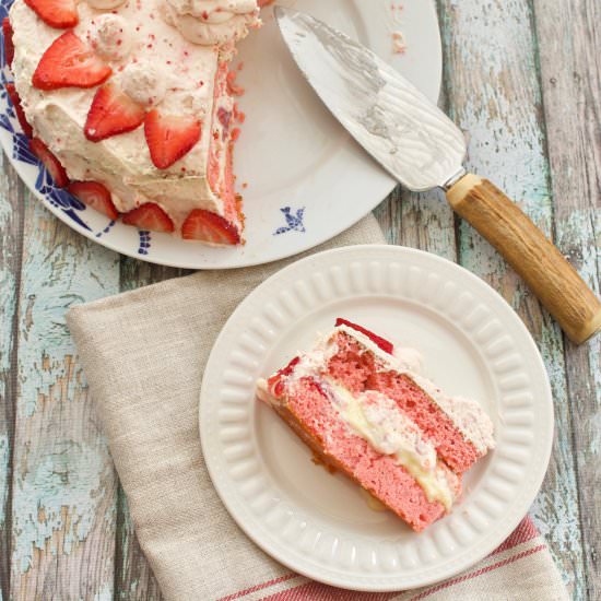 Keto Strawberries and Cream Cake