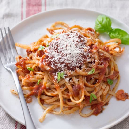 Pasta with Speedy Tomato Sauce