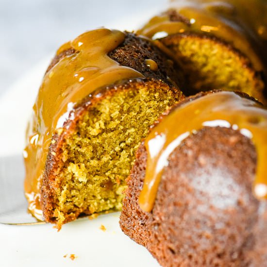 Bananas Foster Bundt Cake