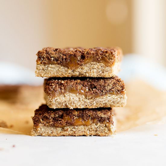Healthy Chocolate Caramel Slice