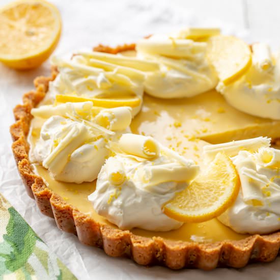 Easy Lemon Pie with white chocolate