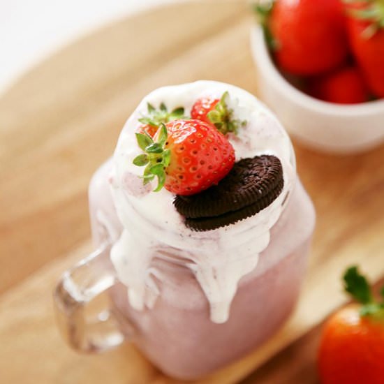 Strawberry Oreo Milkshake