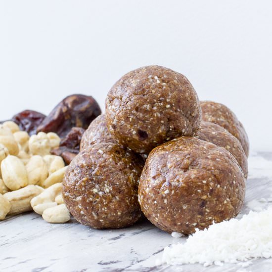 Vegan Lemon & Coconut Energy Balls