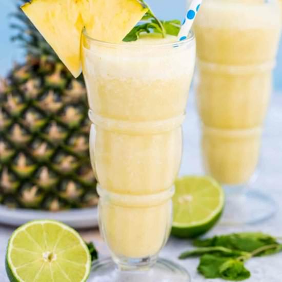 Pineapple Smoothie
