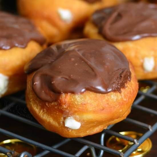 Bailey’s Cheesecake Doughnuts
