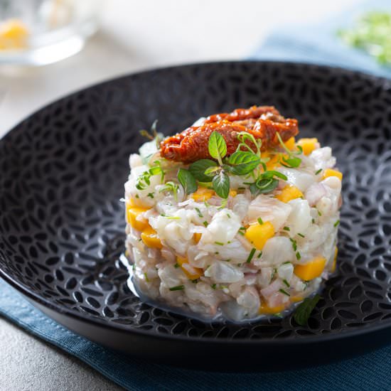 Fish tartare with mango