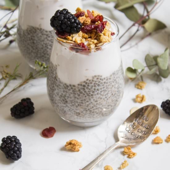 Overnight Chia Pudding Parfait