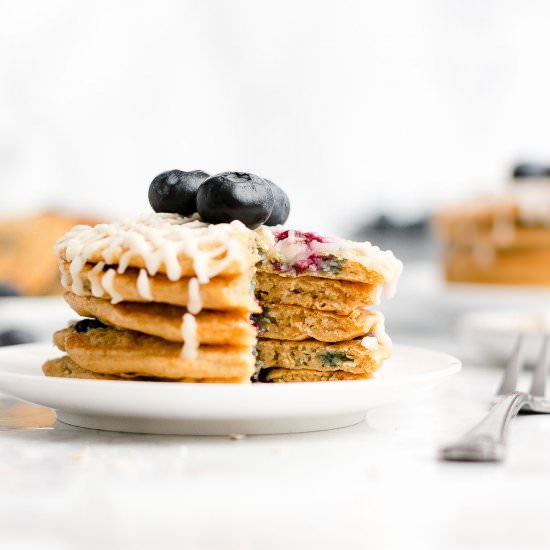 Healthy Blueberry Oatmeal Pancakes