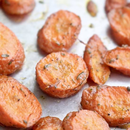 Easy Ranch Roasted Carrots