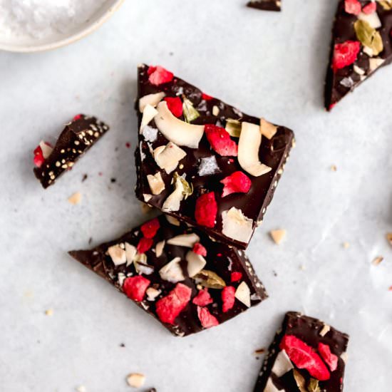 Healthy Dark Chocolate Coconut Bark