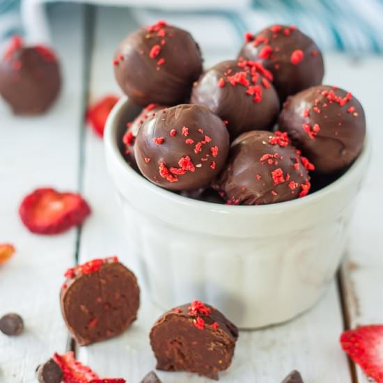 Dark Chocolate Paleo Truffles