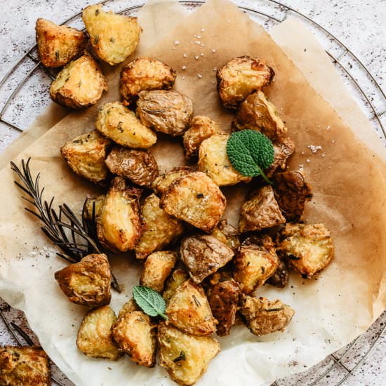 CRISPY ROASTED POTATOES