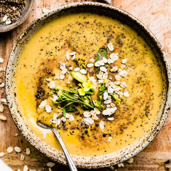 Chai Turmeric Smoothie Bowls