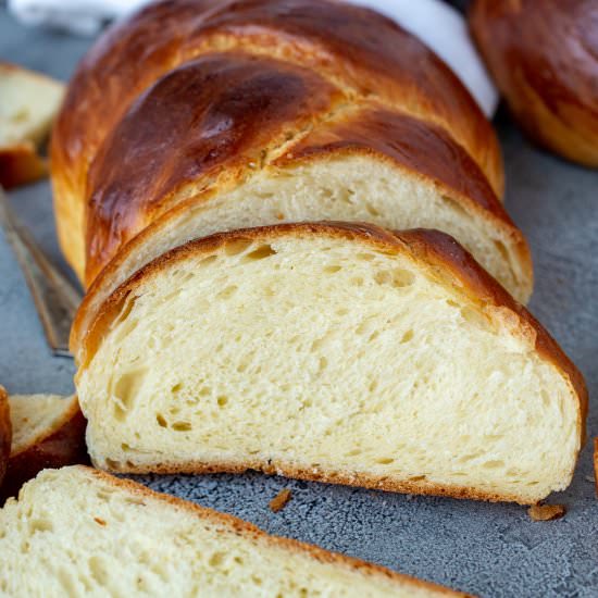 Easiest Brioche Bread