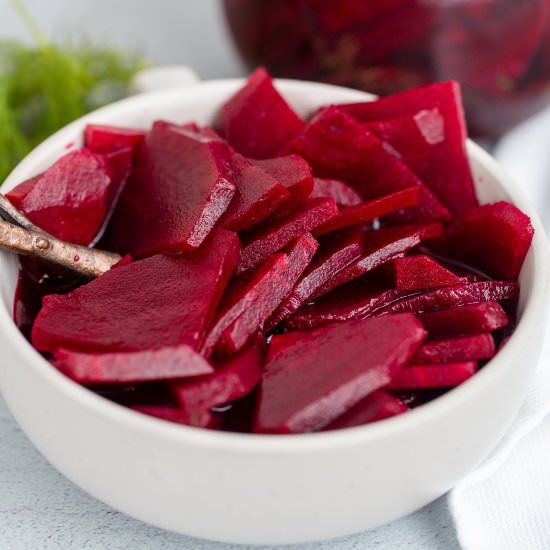 Quick Pickled Beets